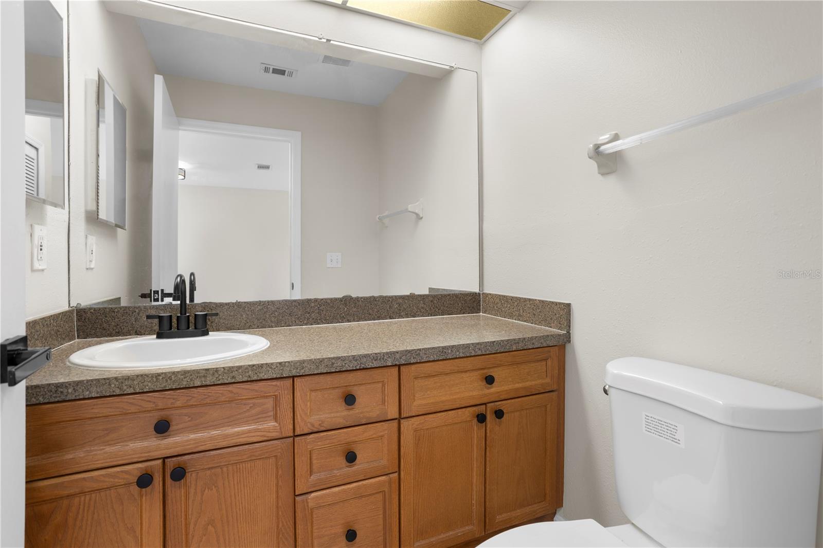 PARK PLACE AT MEADOW WOODS - Residential Lease