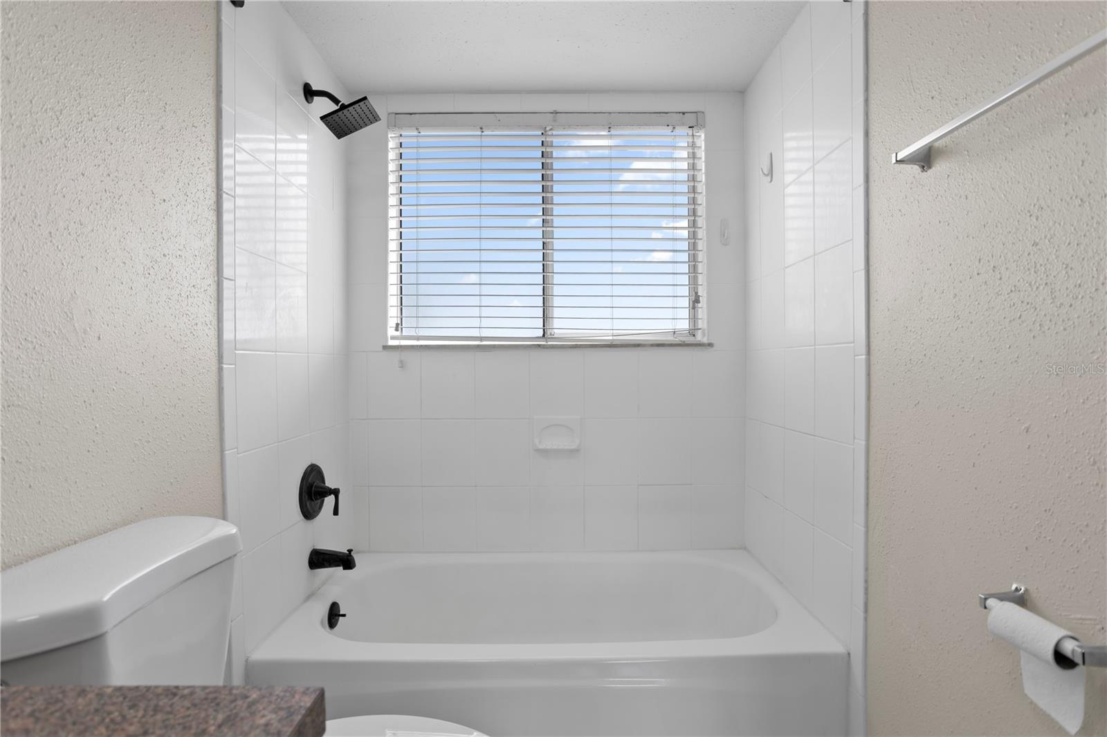 PARK PLACE AT MEADOW WOODS - Residential Lease