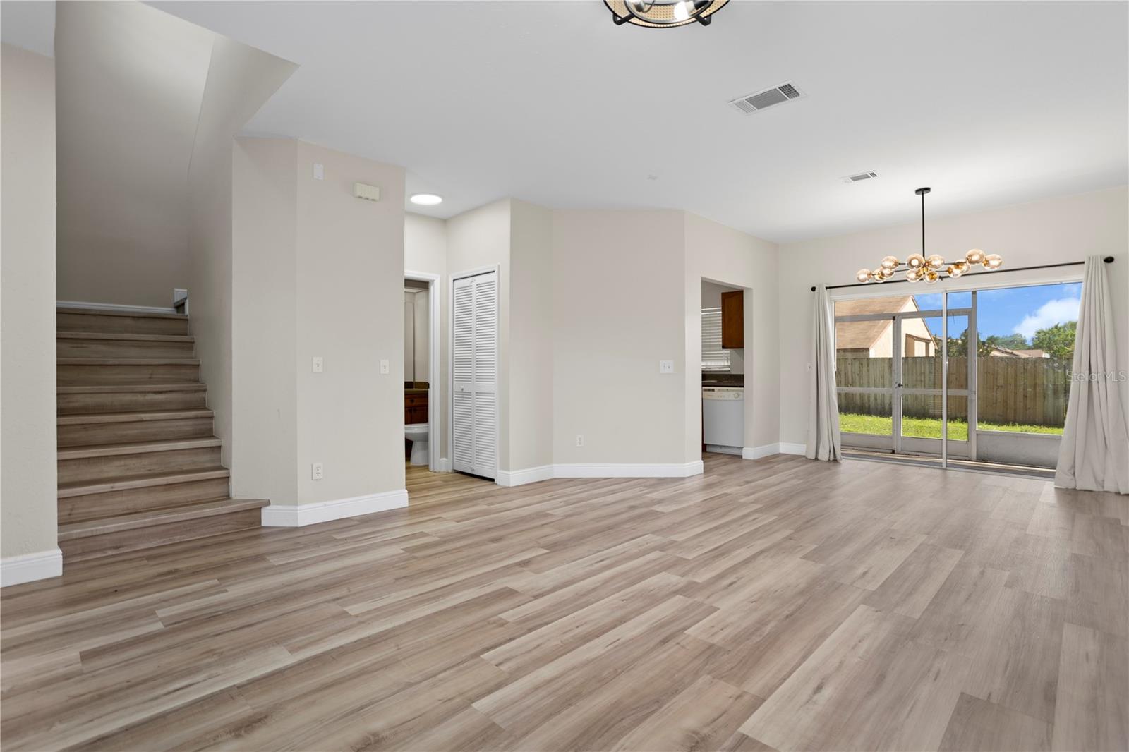 PARK PLACE AT MEADOW WOODS - Residential Lease