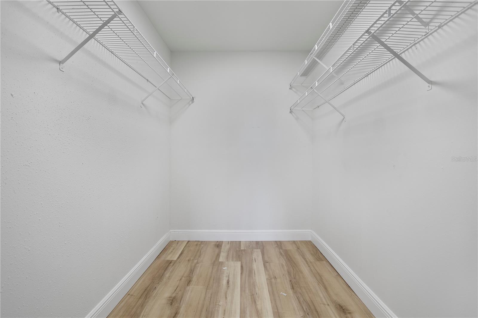 PARK PLACE AT MEADOW WOODS - Residential Lease