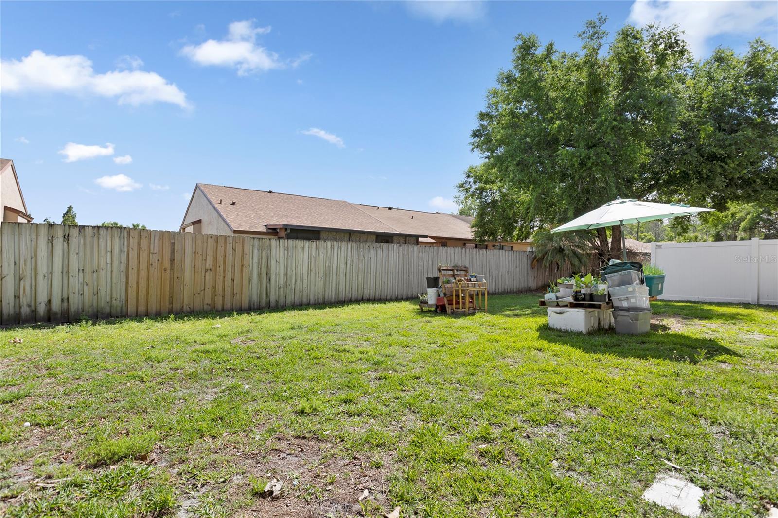 PARK PLACE AT MEADOW WOODS - Residential Lease