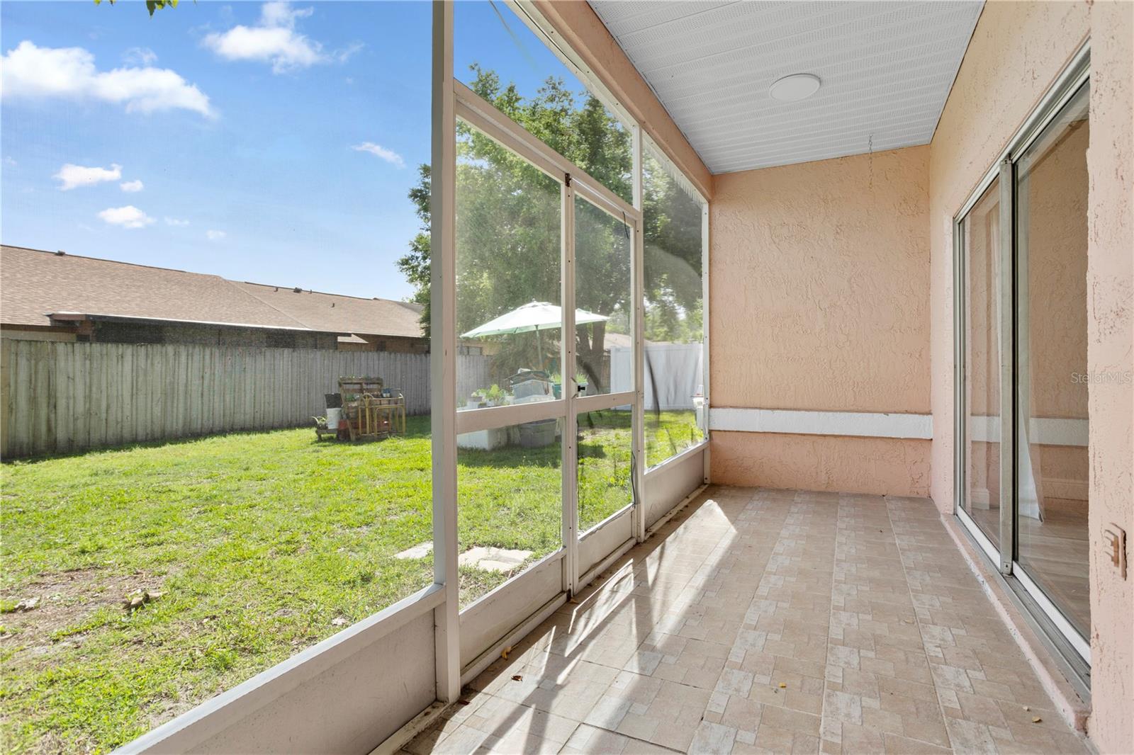 PARK PLACE AT MEADOW WOODS - Residential Lease