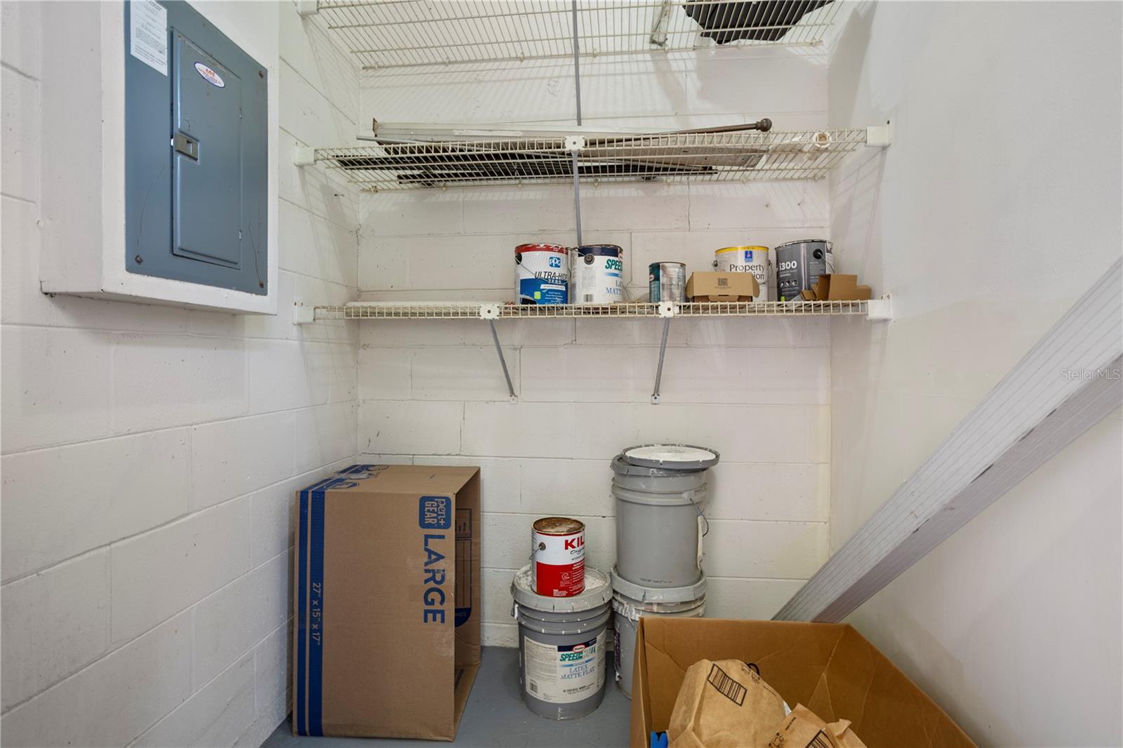 PARK PLACE AT MEADOW WOODS - Residential Lease