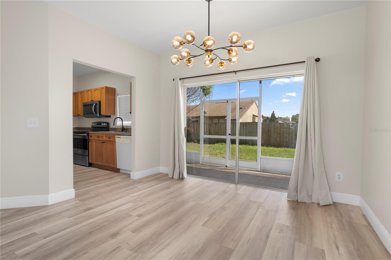 PARK PLACE AT MEADOW WOODS - Residential Lease