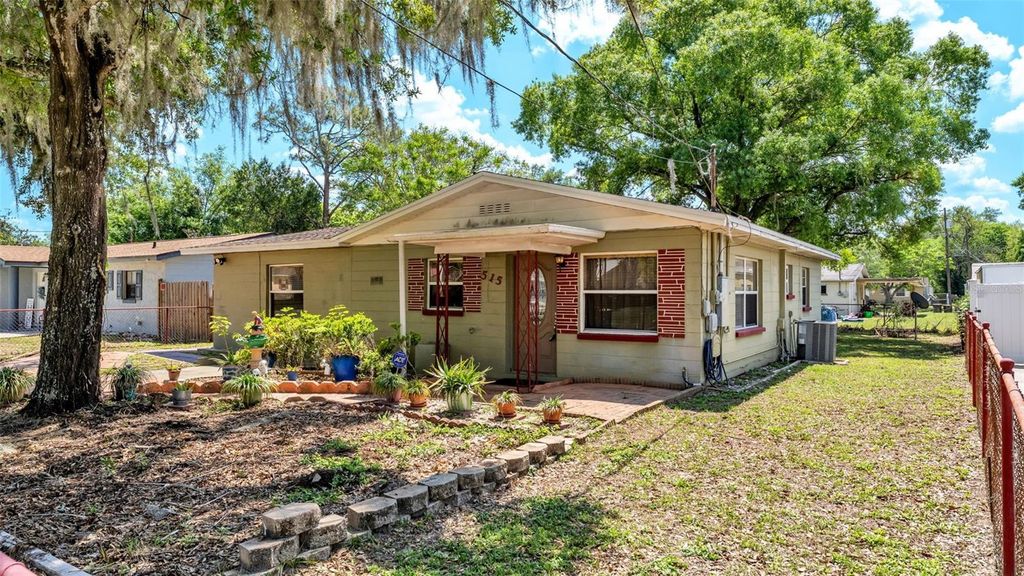 Photo of 515 W Easy St, Bartow, FL 33830 (MLS # L4960717)