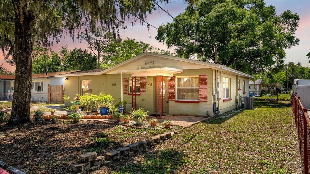 Photo of 515 W Easy St, Bartow, FL 33830 (MLS # L4960717)