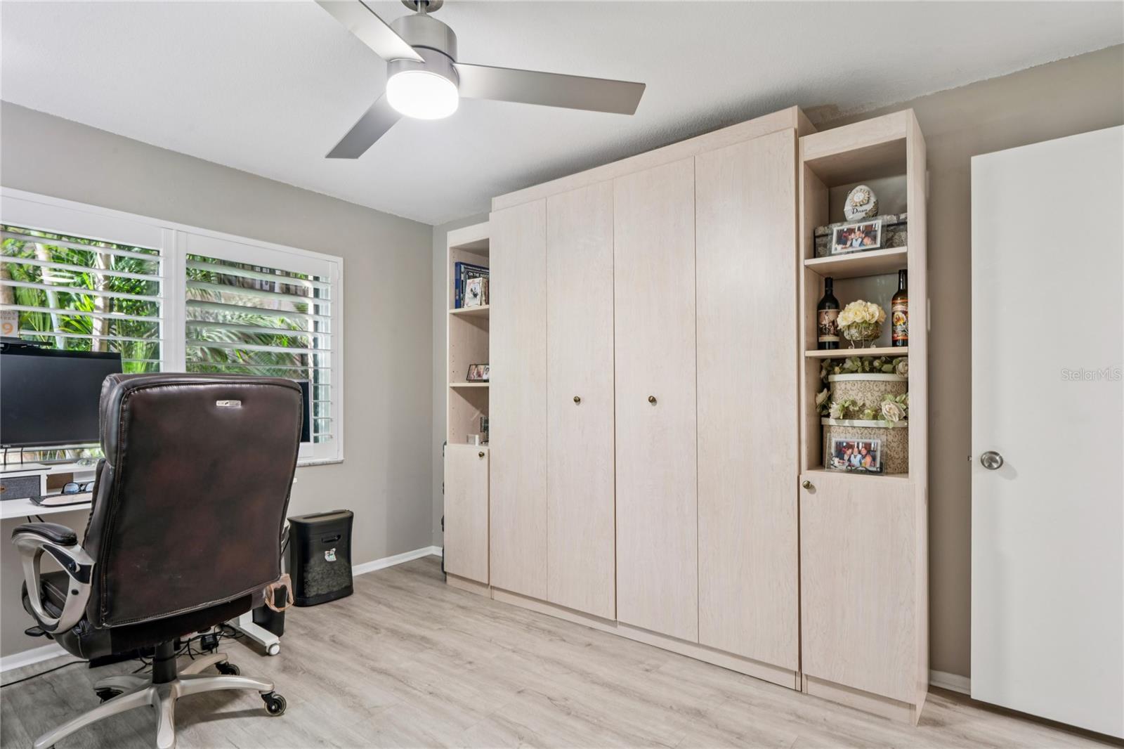 PLAZA GARDENS - Residential