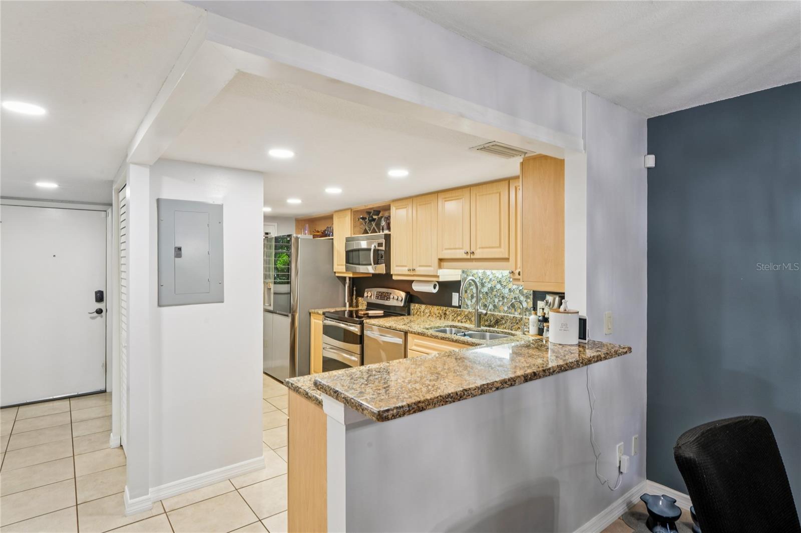 PLAZA GARDENS - Residential