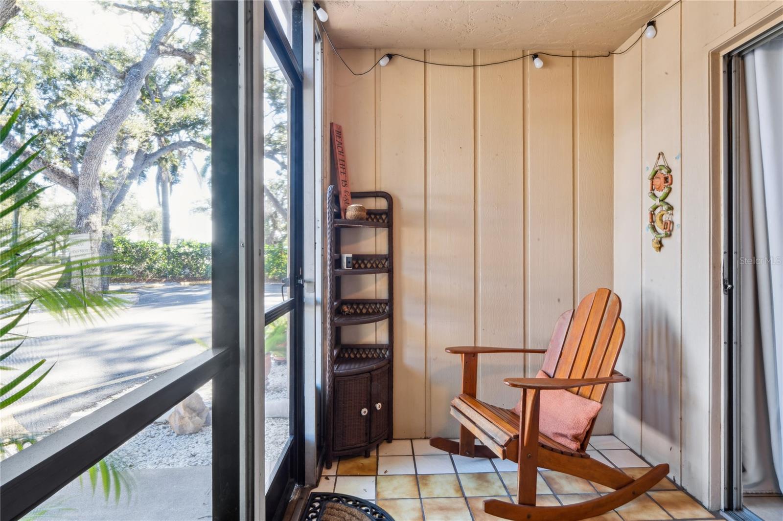 PLAZA GARDENS - Residential