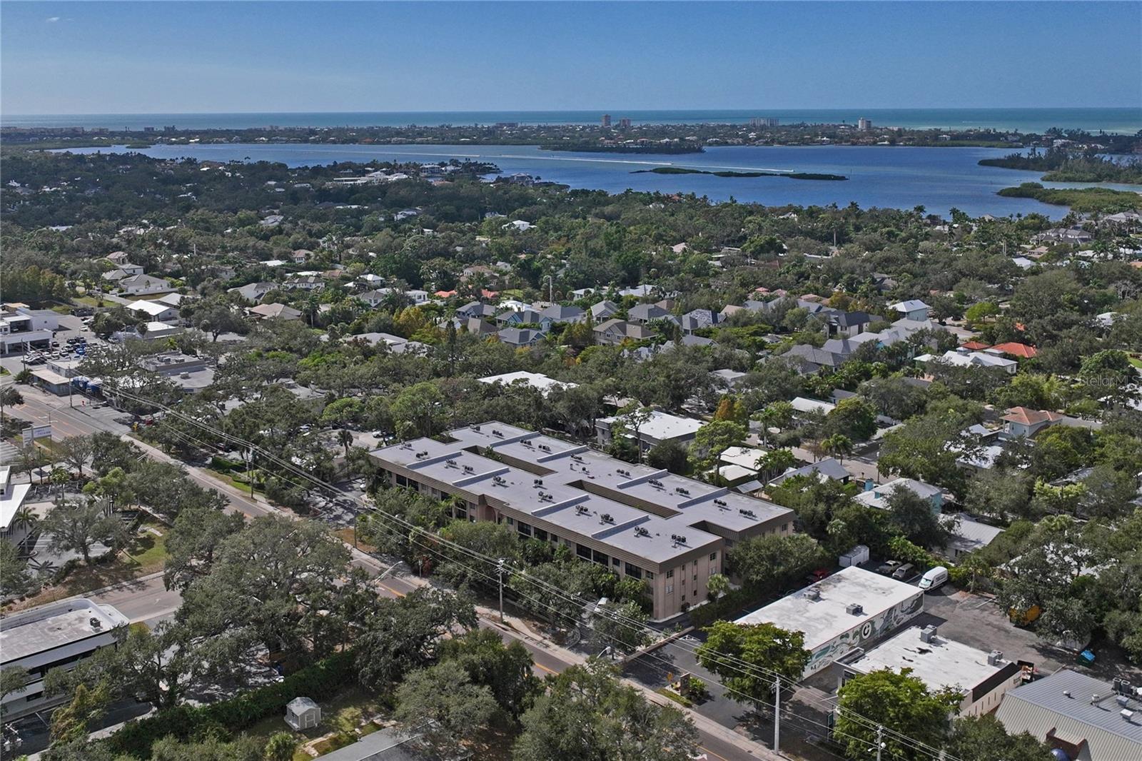 PLAZA GARDENS - Residential