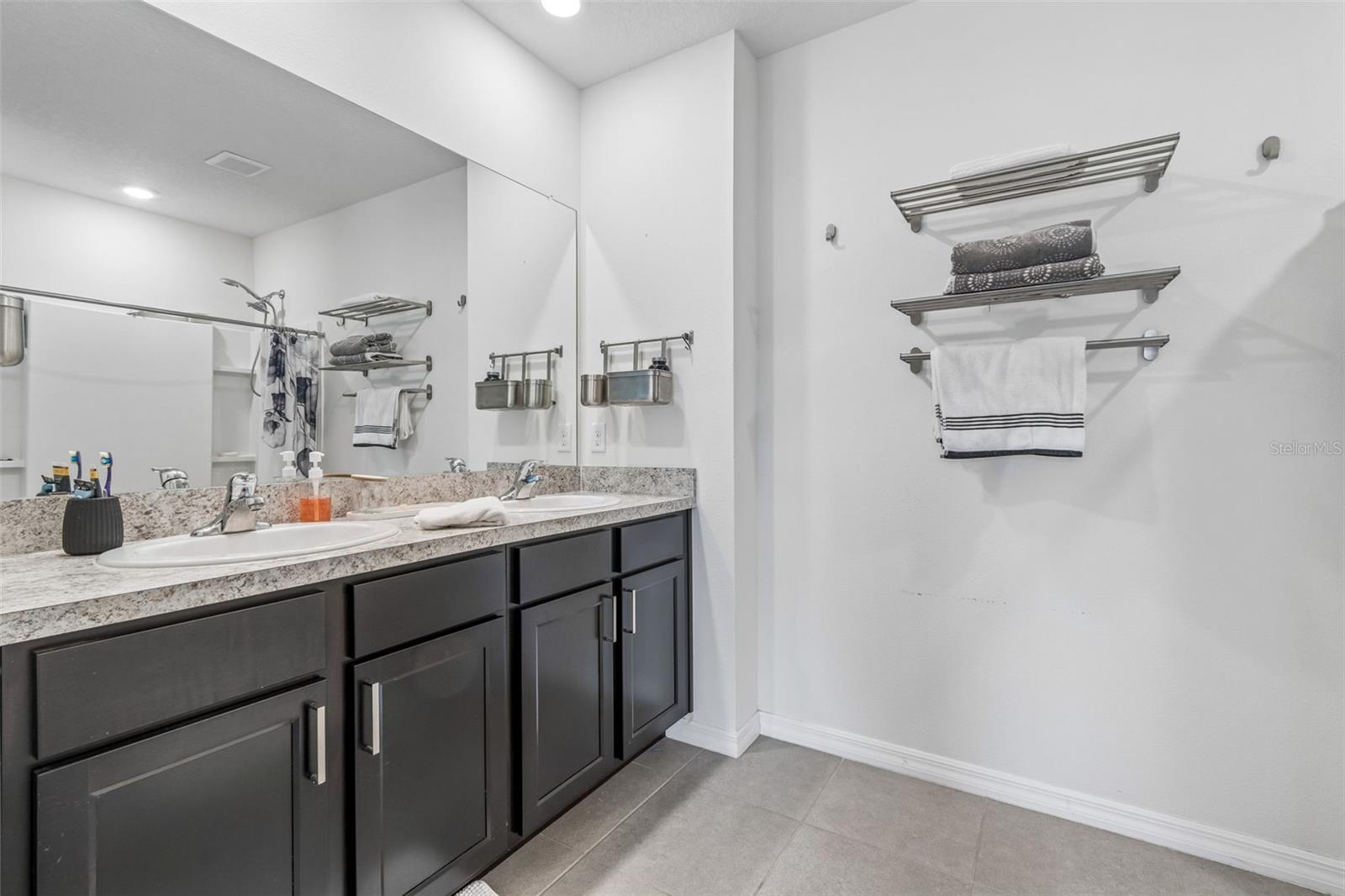 SAGEBROOK - Residential