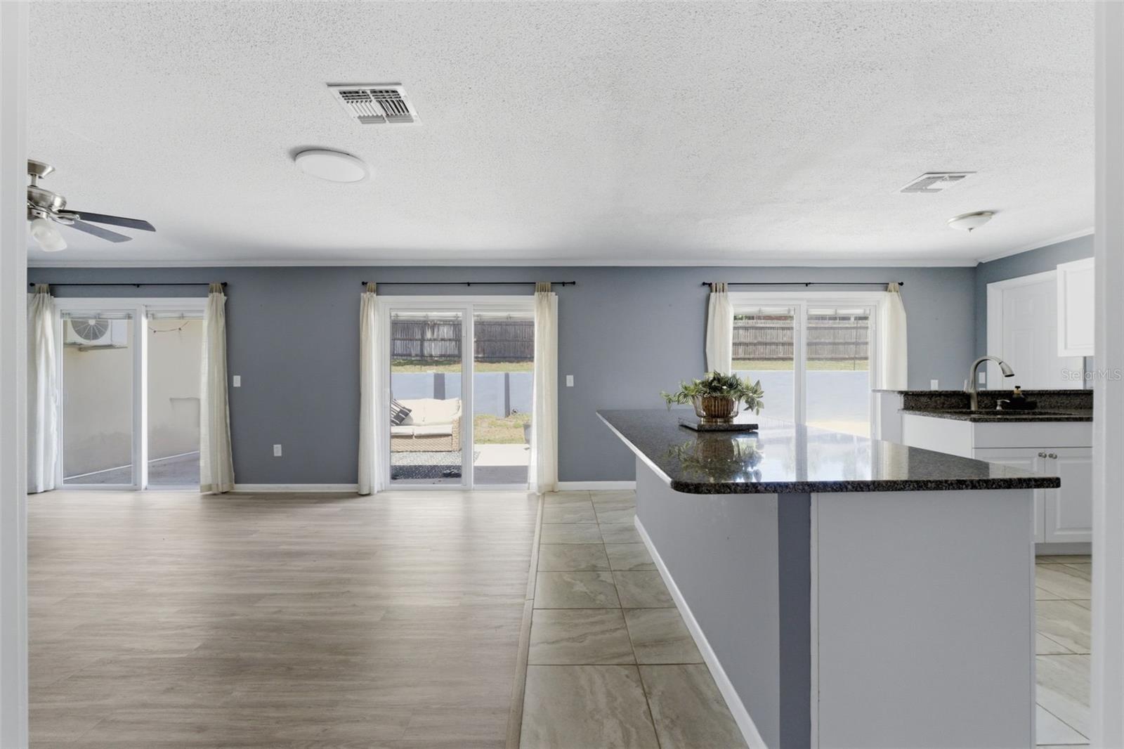 ARIANA HILLS - Residential
