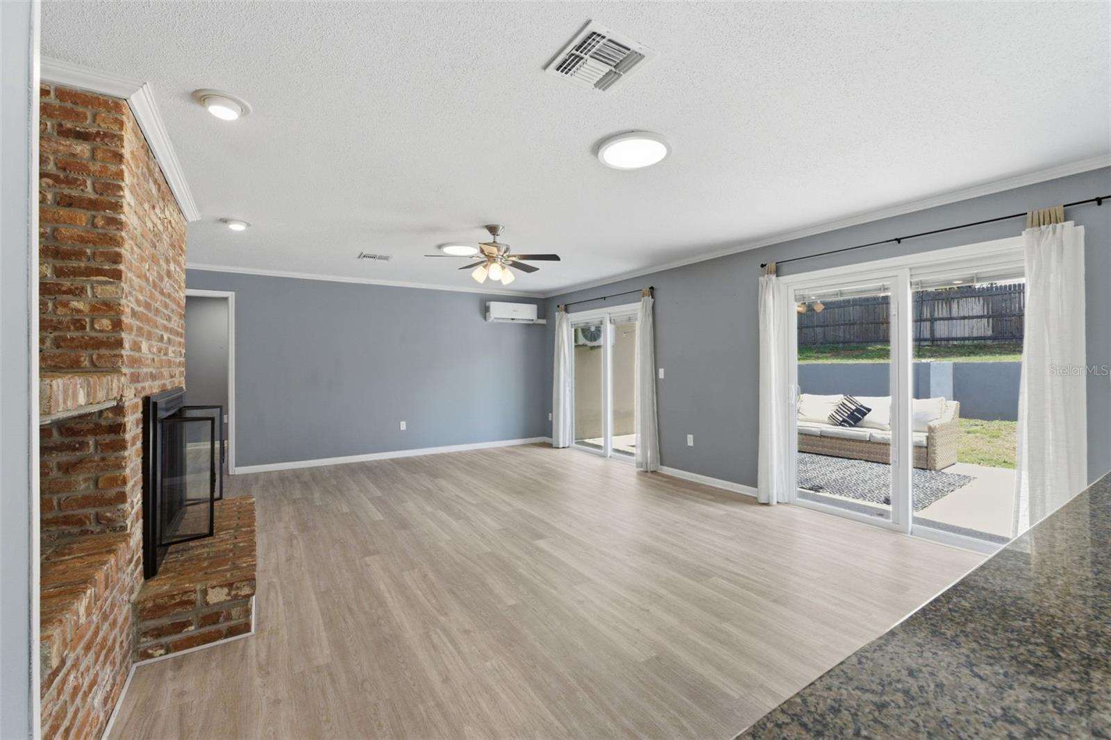 ARIANA HILLS - Residential