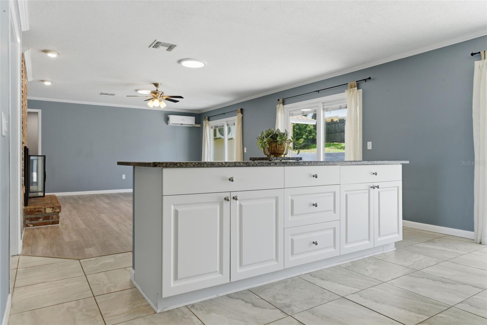 ARIANA HILLS - Residential
