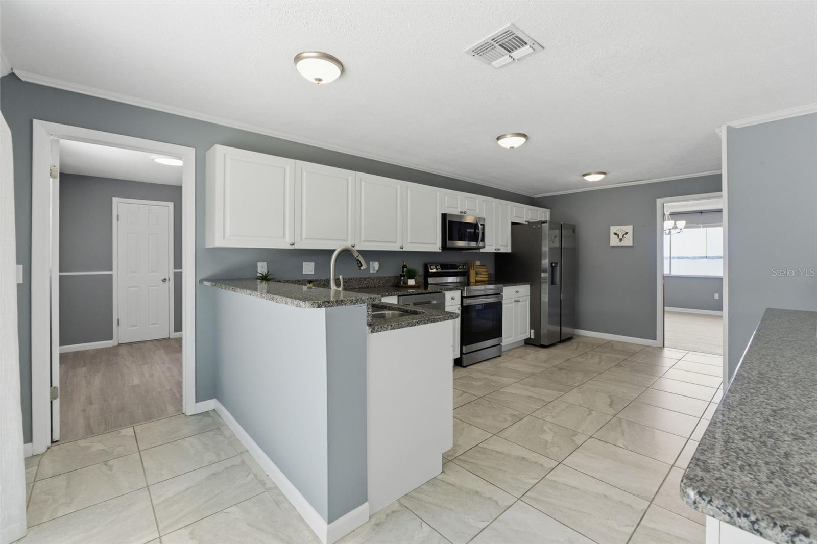 ARIANA HILLS - Residential
