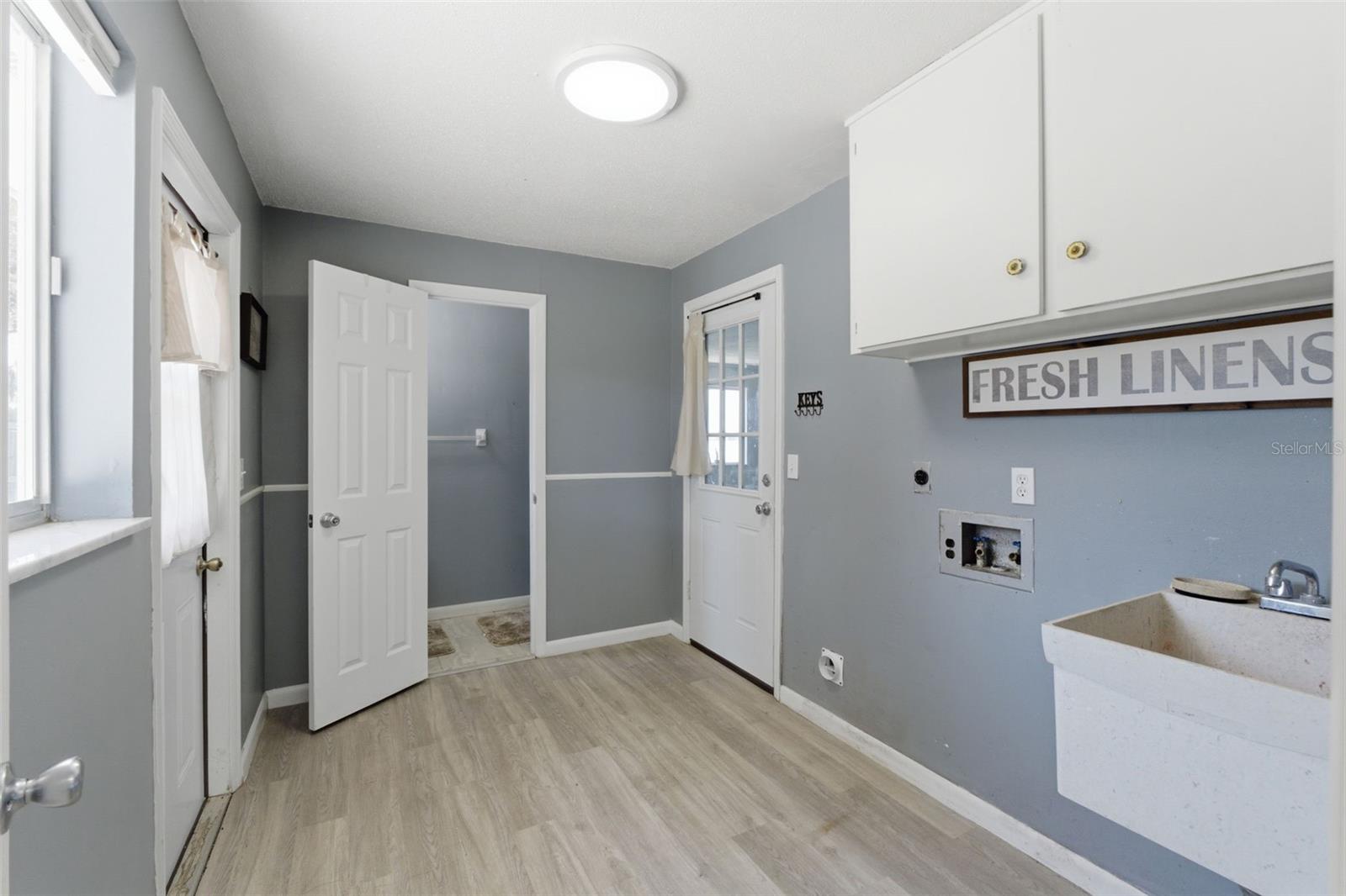 ARIANA HILLS - Residential