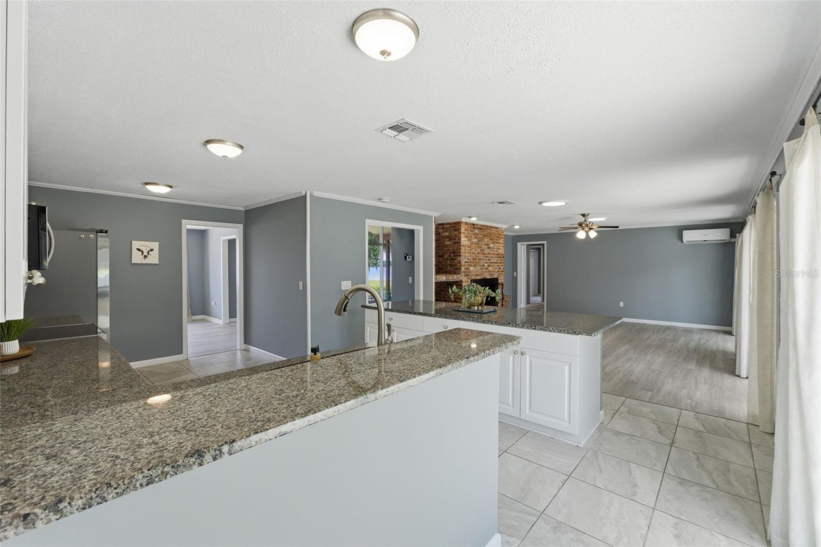 ARIANA HILLS - Residential