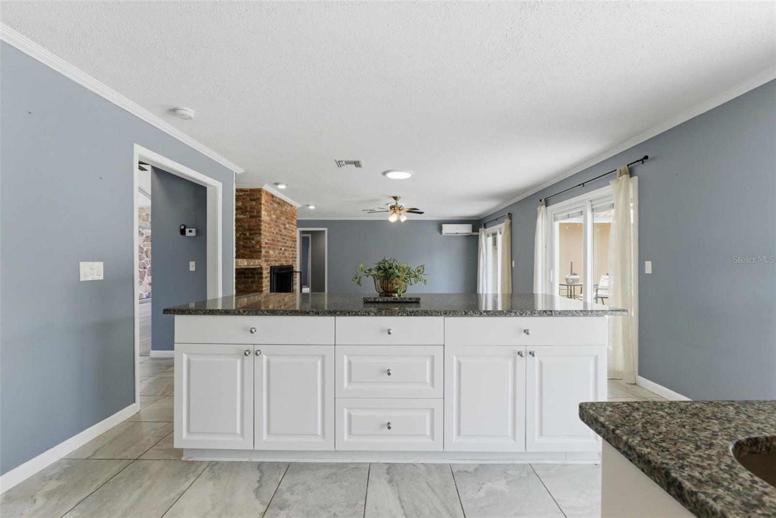 ARIANA HILLS - Residential