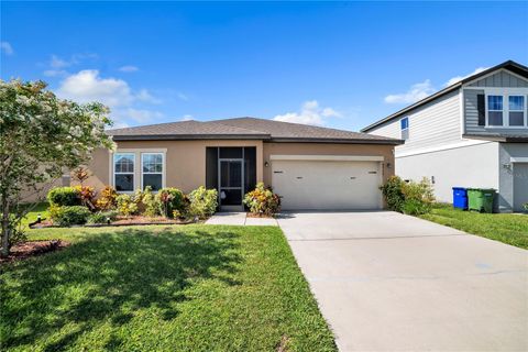 Photo of 4710 Osprey Way, Winter Haven, FL 33881 (MLS # TB8402114)