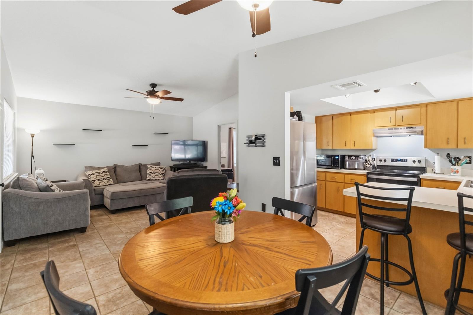MOUNT PLYMOUTH - Residential