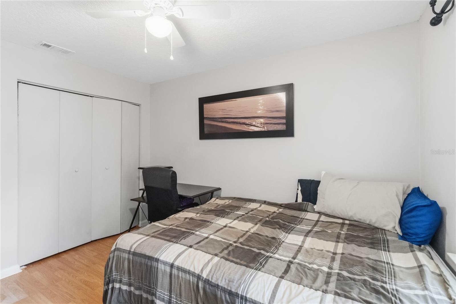 MOUNT PLYMOUTH - Residential