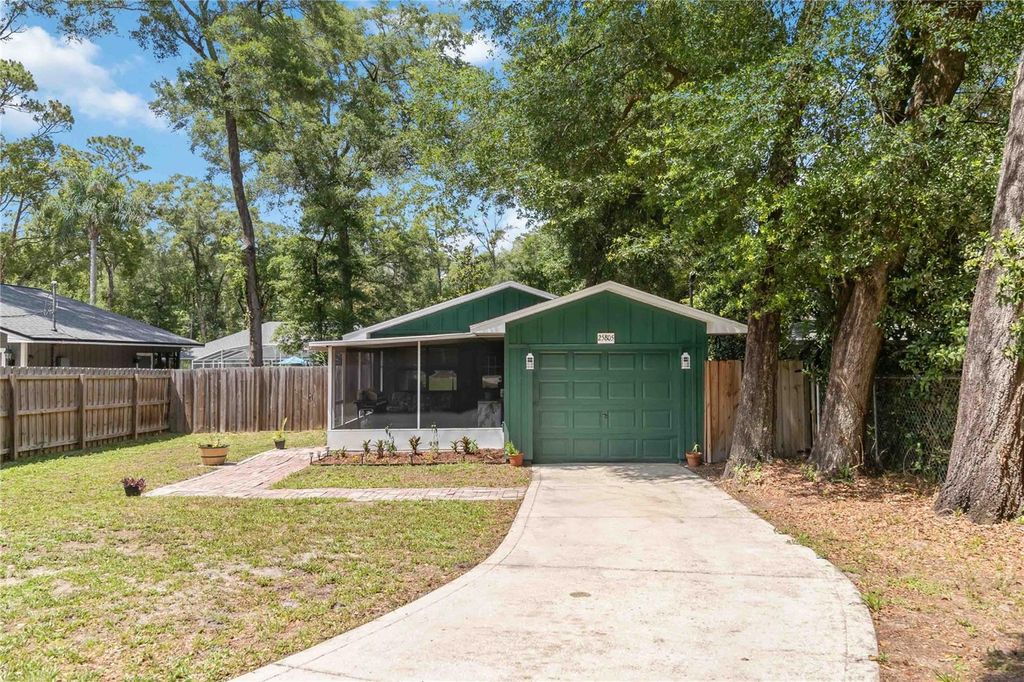 Photo of 25805 Vero Street, Sorrento, FL 32776 (MLS # O6407309)