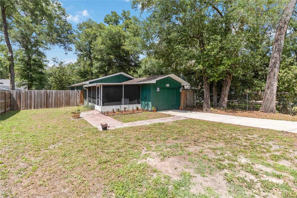 Photo of 25805 Vero Street, Sorrento, FL 32776 (MLS # O6407309)