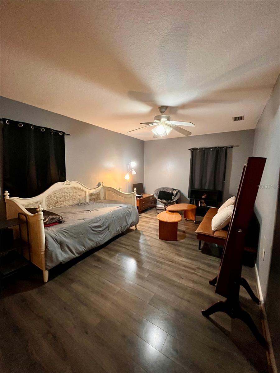 BVLLE ACREAGE (AB11) - Residential