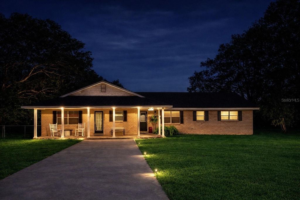 Photo of 7484 Redbud Lane, Brooksville, FL 34601 (MLS # V4948278)