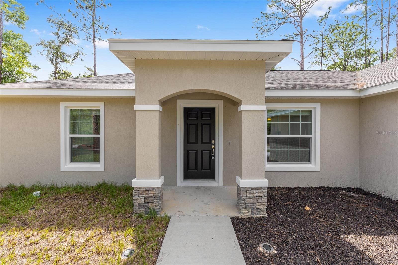 9828 N COUNTRY CLUB WAY