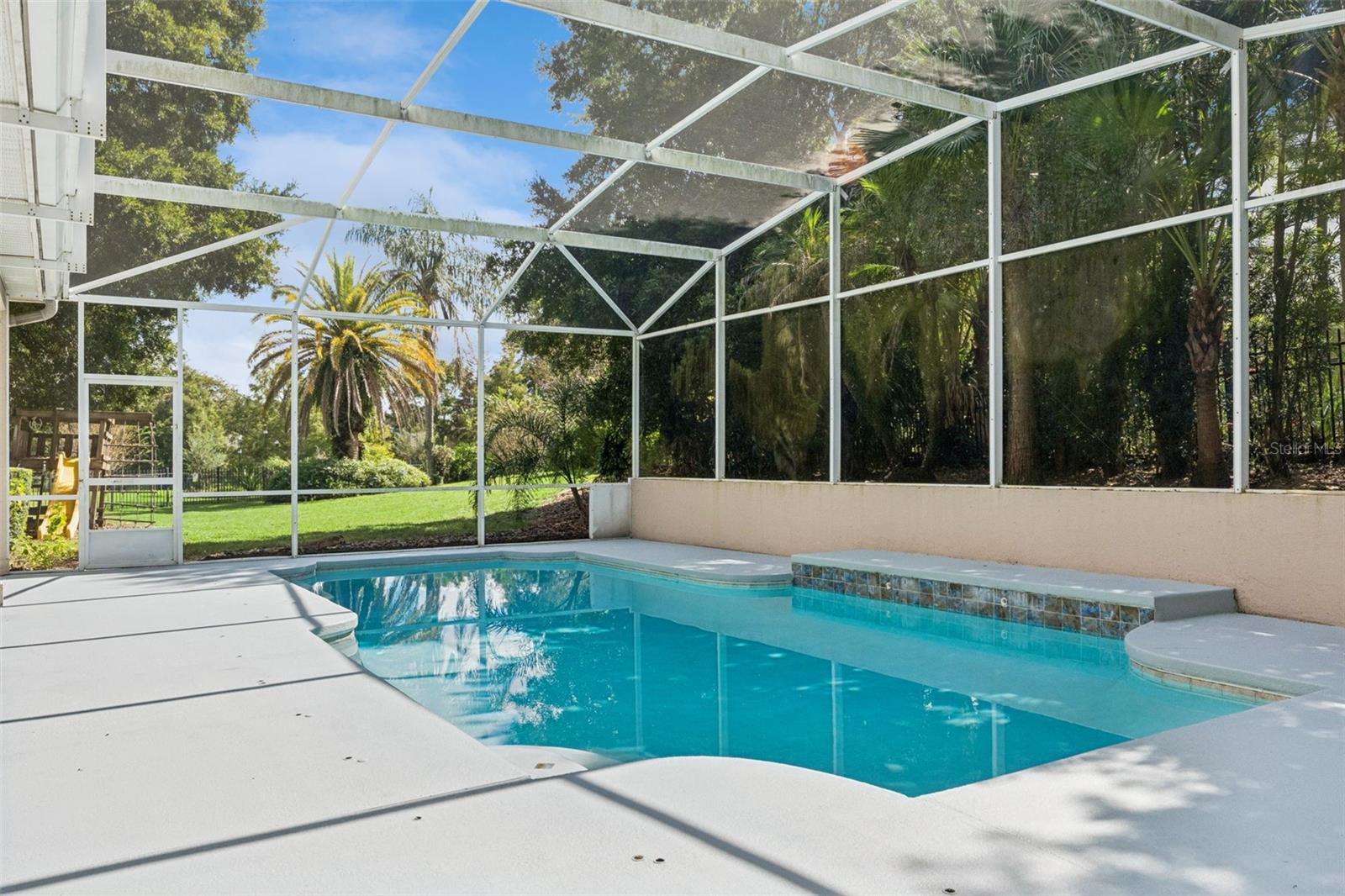 10142 CANOPY TREE COURT