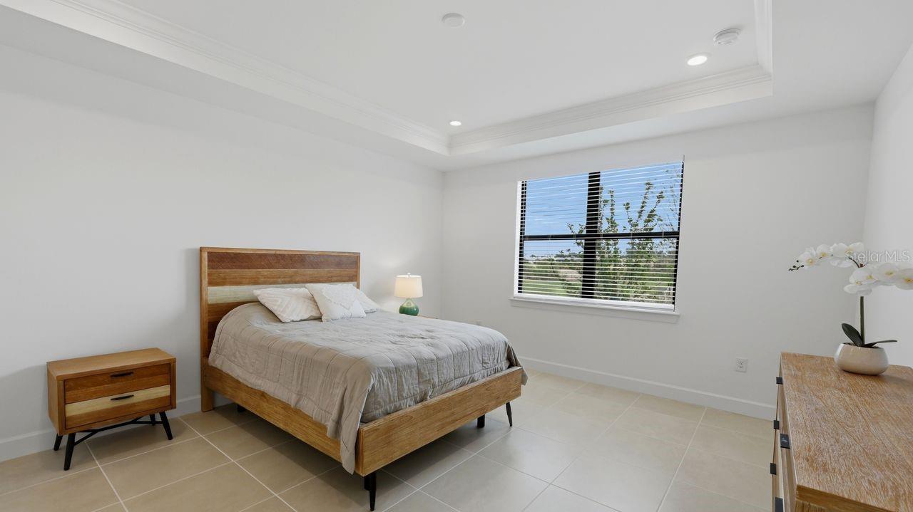 ARBOR OAKS AT THE WOODLANDS - Residential