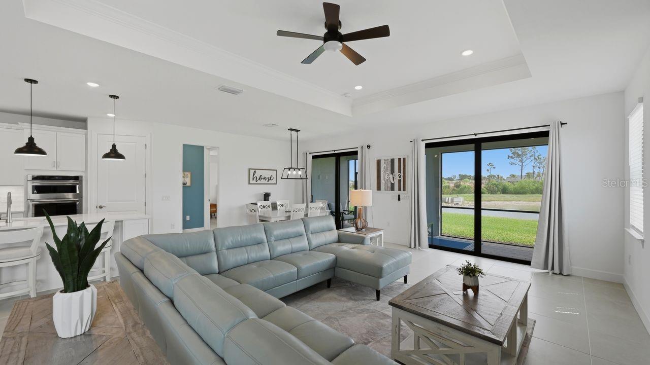 ARBOR OAKS AT THE WOODLANDS - Residential