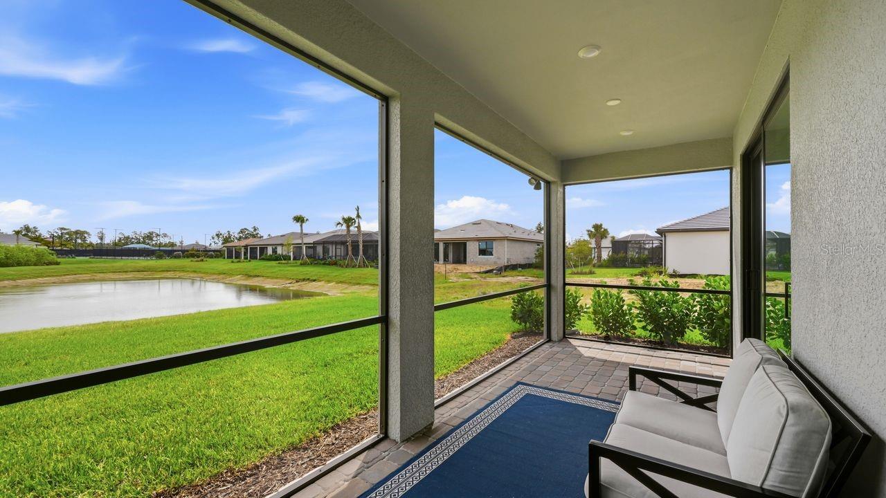 ARBOR OAKS AT THE WOODLANDS - Residential