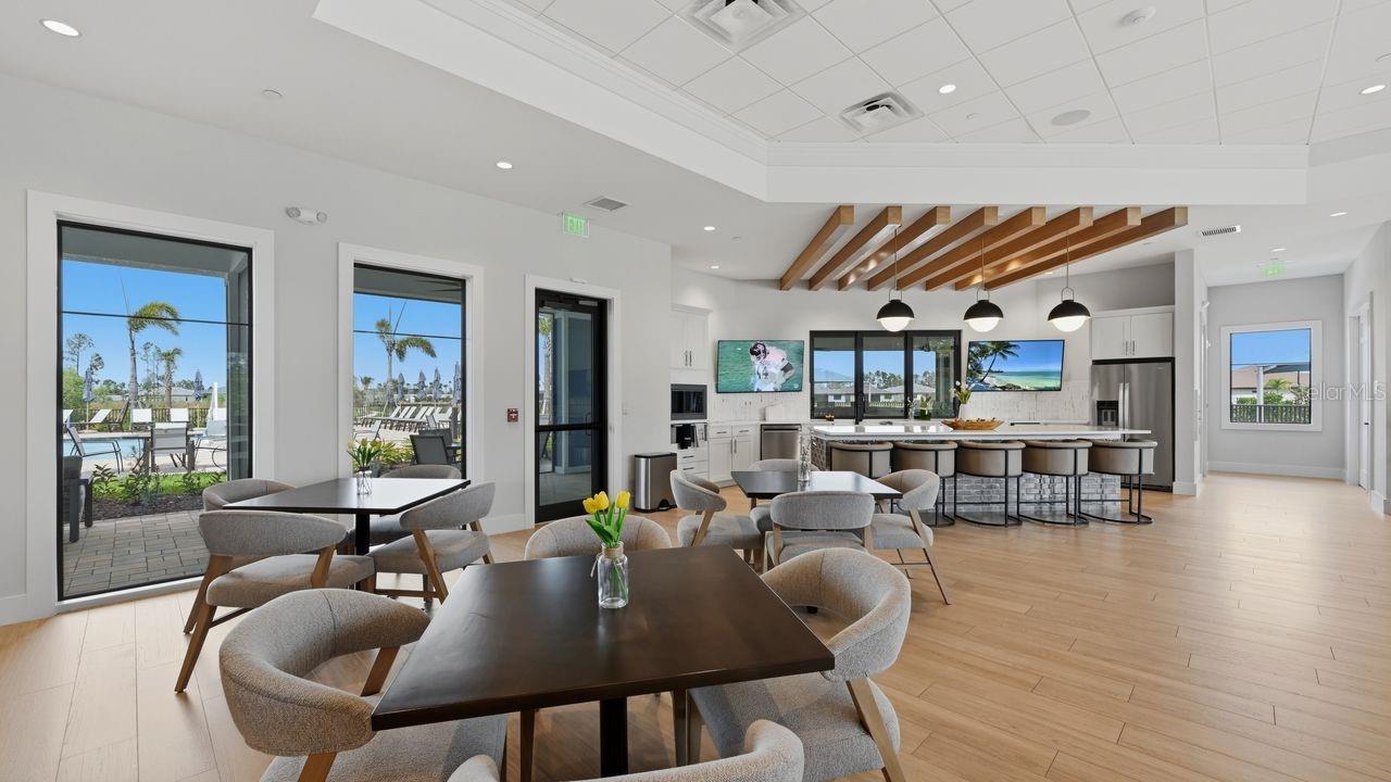 ARBOR OAKS AT THE WOODLANDS - Residential