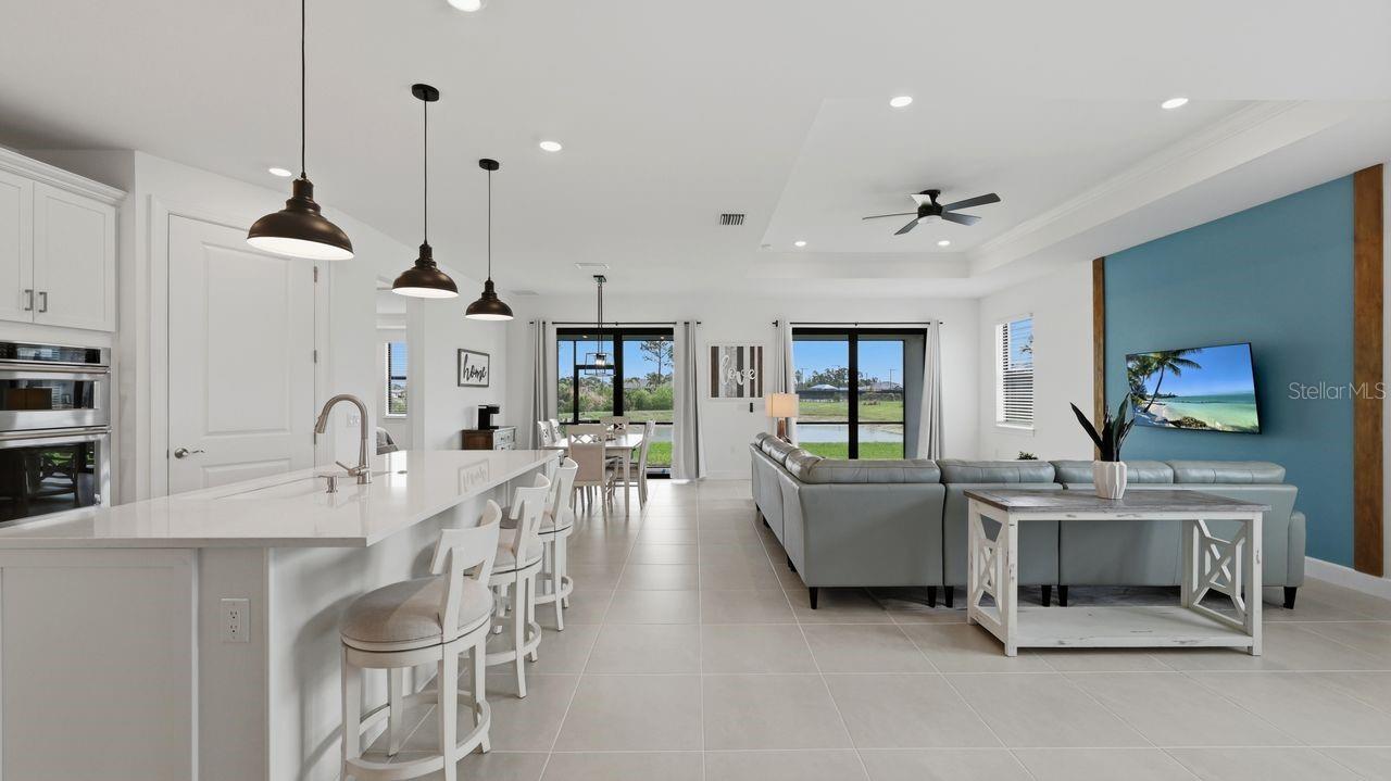 4400 LAKESIDE GROVE PLACE