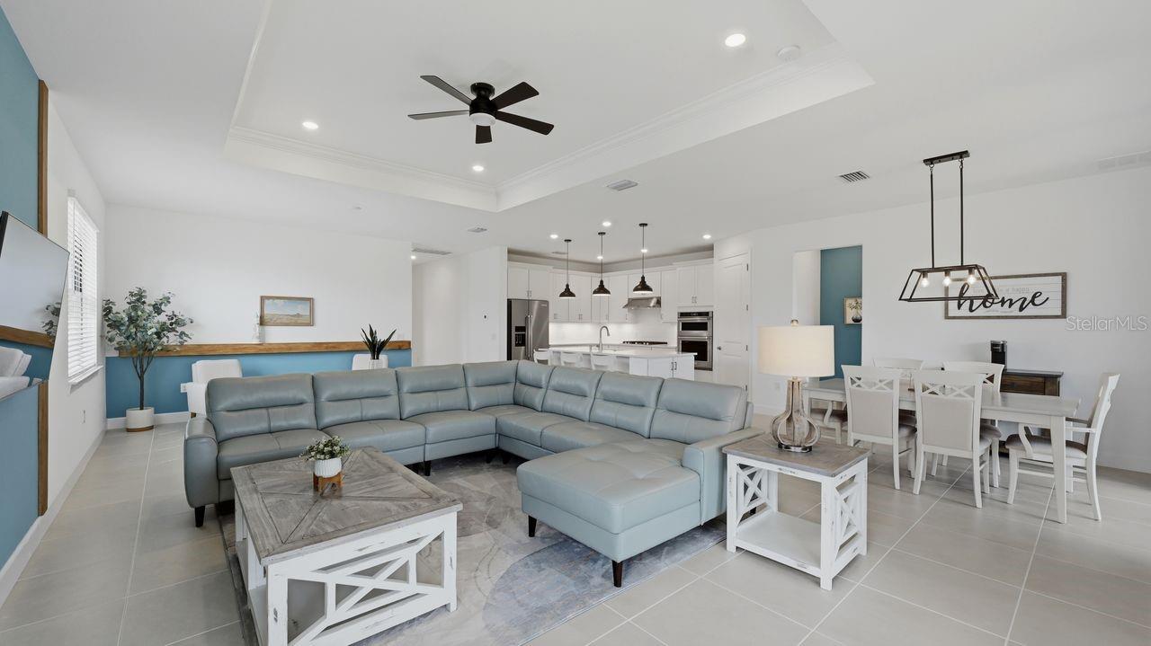 ARBOR OAKS AT THE WOODLANDS - Residential