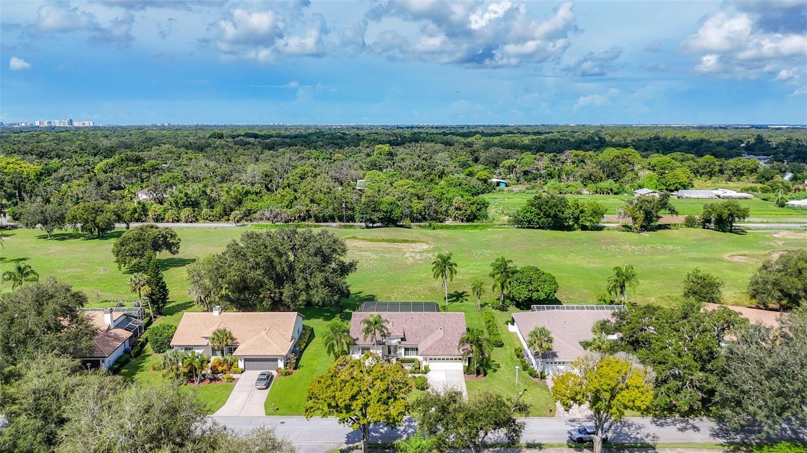 4415 HIGHLAND OAKS CIRCLE, SARASOTA, FL, 34235 2 4415 HIGHLAND OAKS CIRCLE