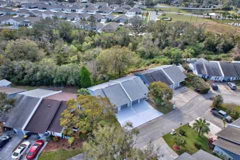 A home in LAKELAND