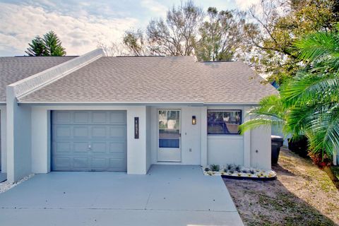 A home in LAKELAND