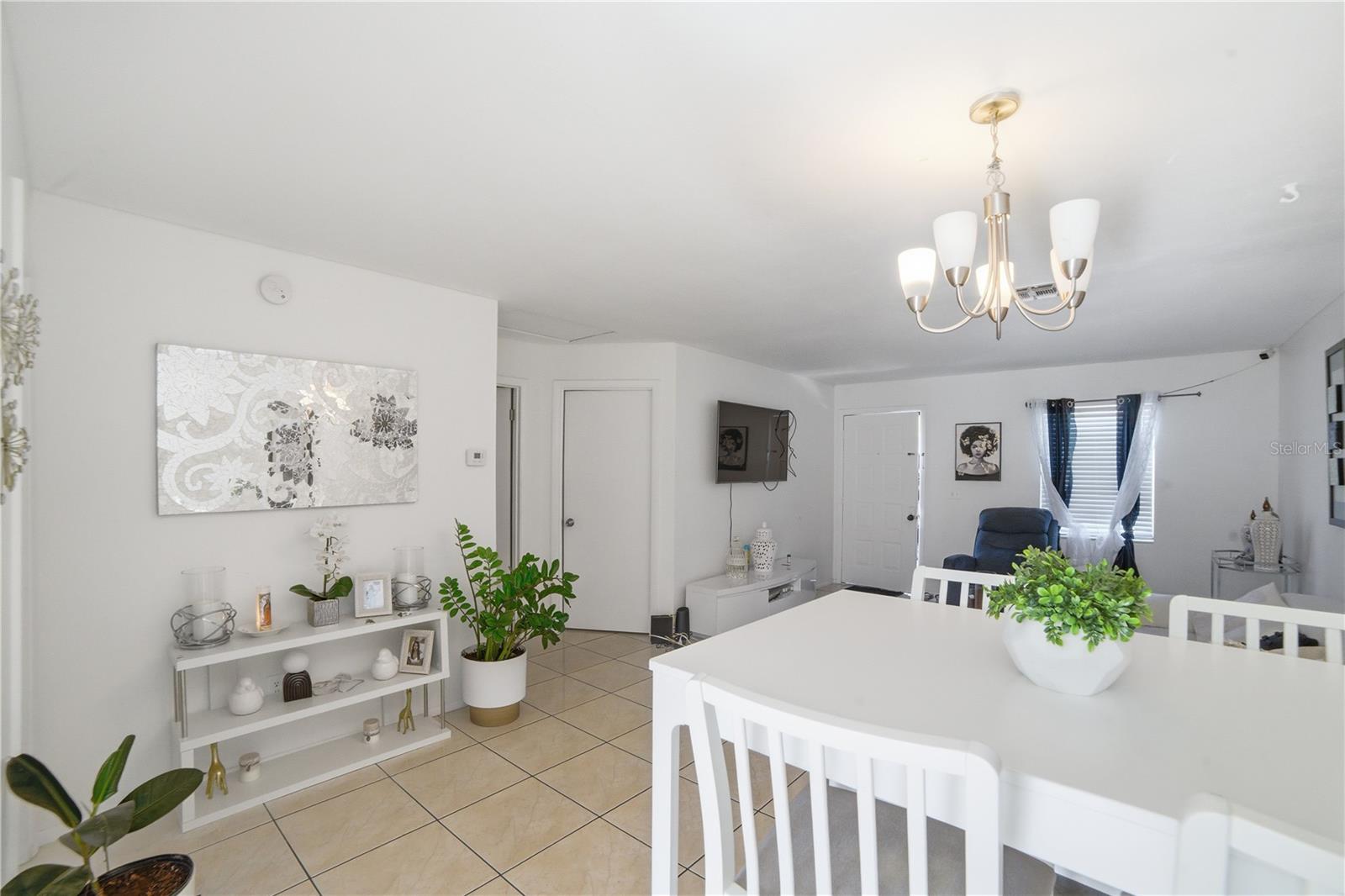 LAS PALMAS VILLAS - Residential