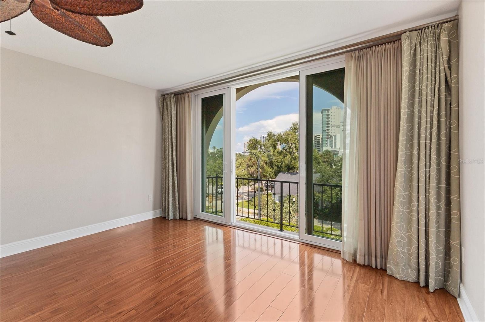ST REGIS - Residential Lease