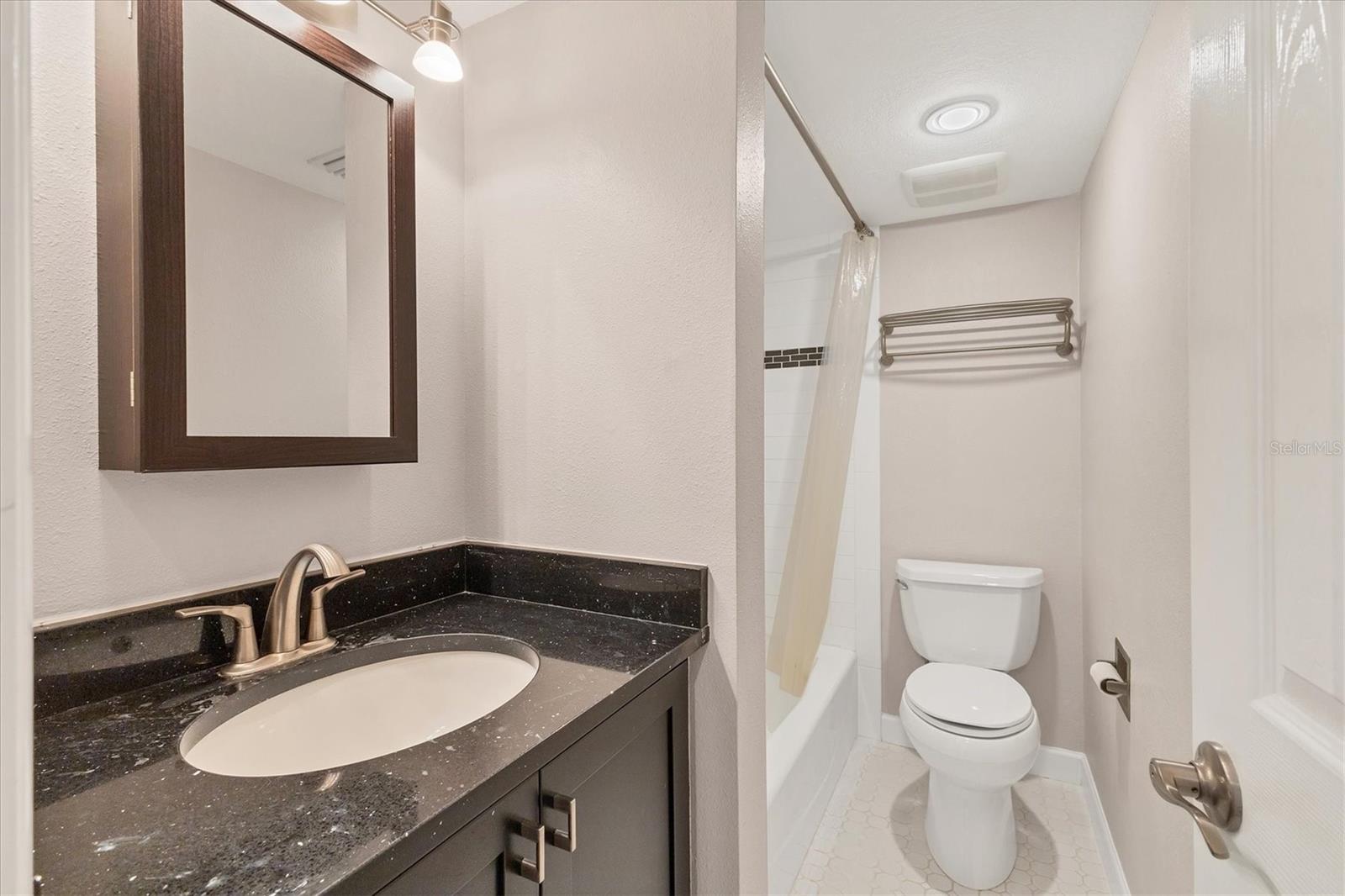 ST REGIS - Residential Lease