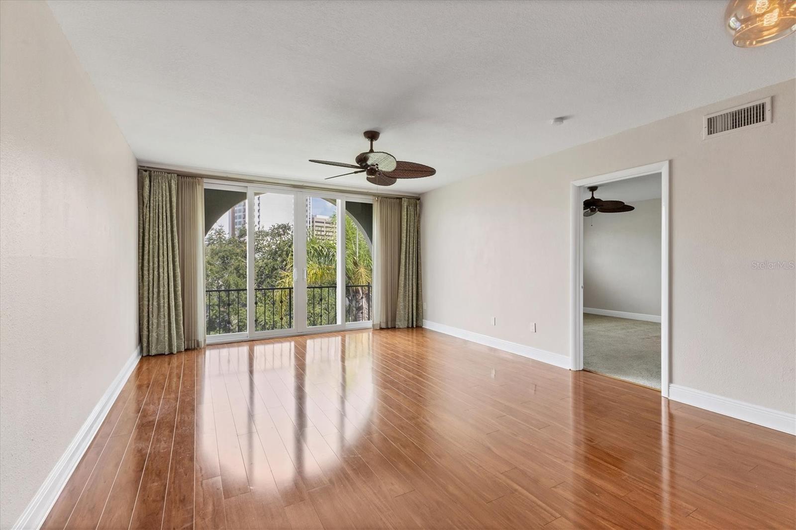 ST REGIS - Residential Lease