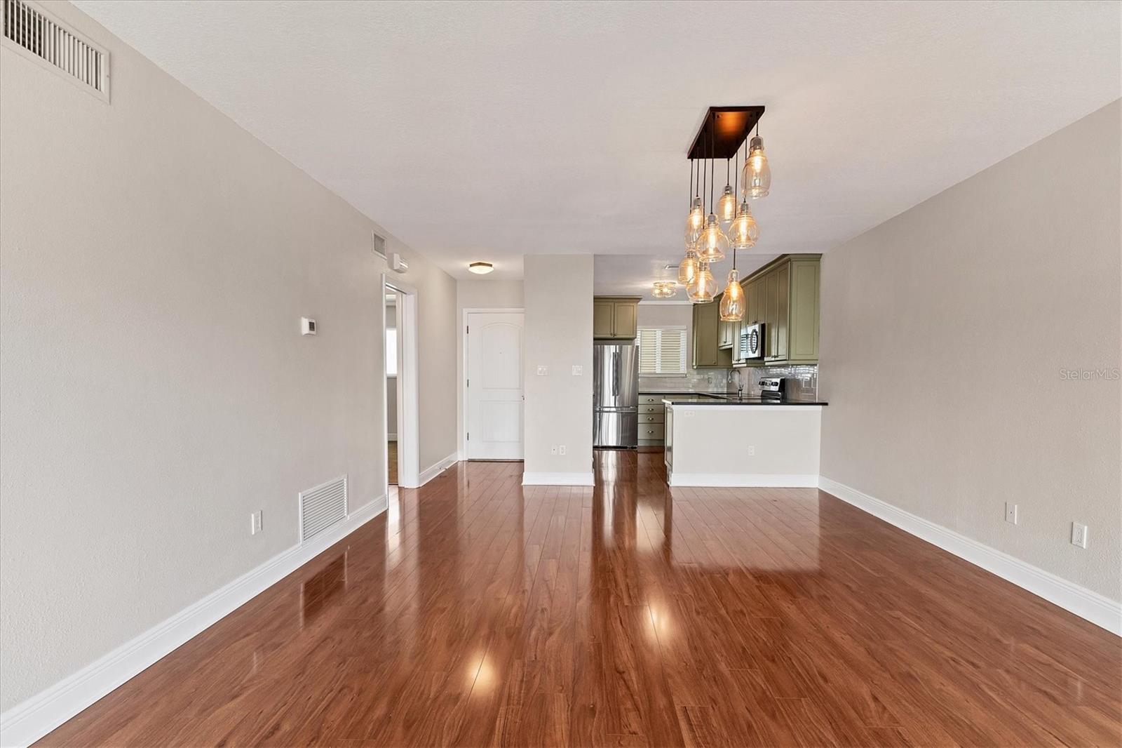 ST REGIS - Residential Lease