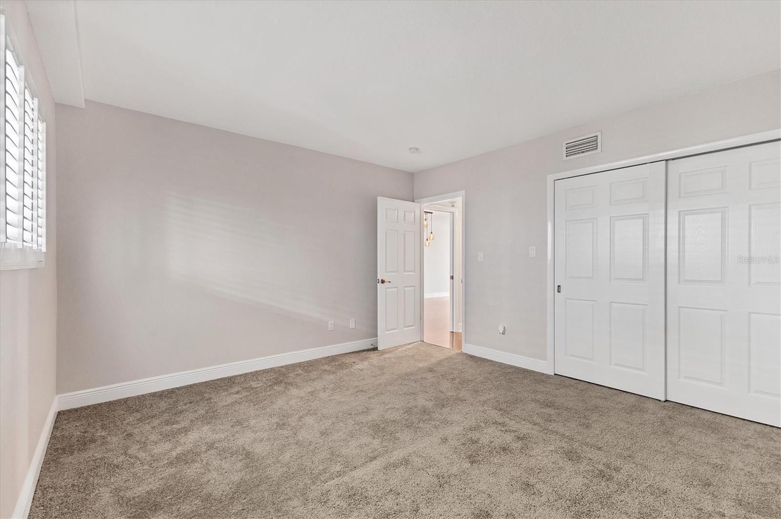 ST REGIS - Residential Lease
