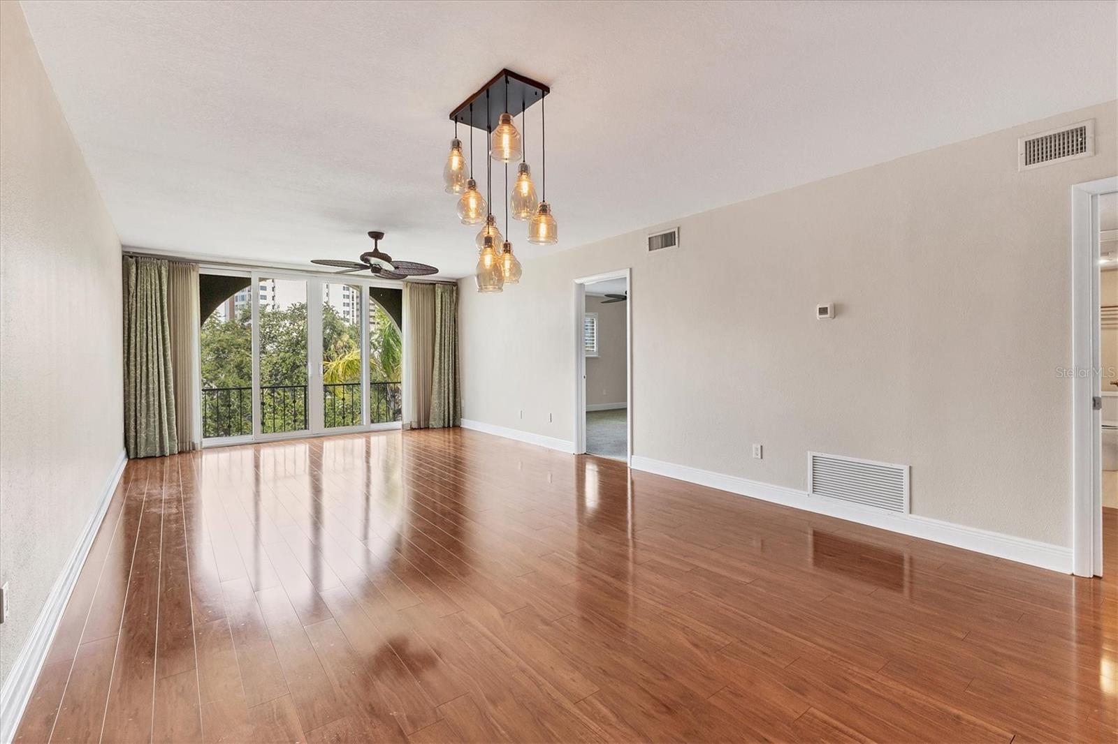 ST REGIS - Residential Lease