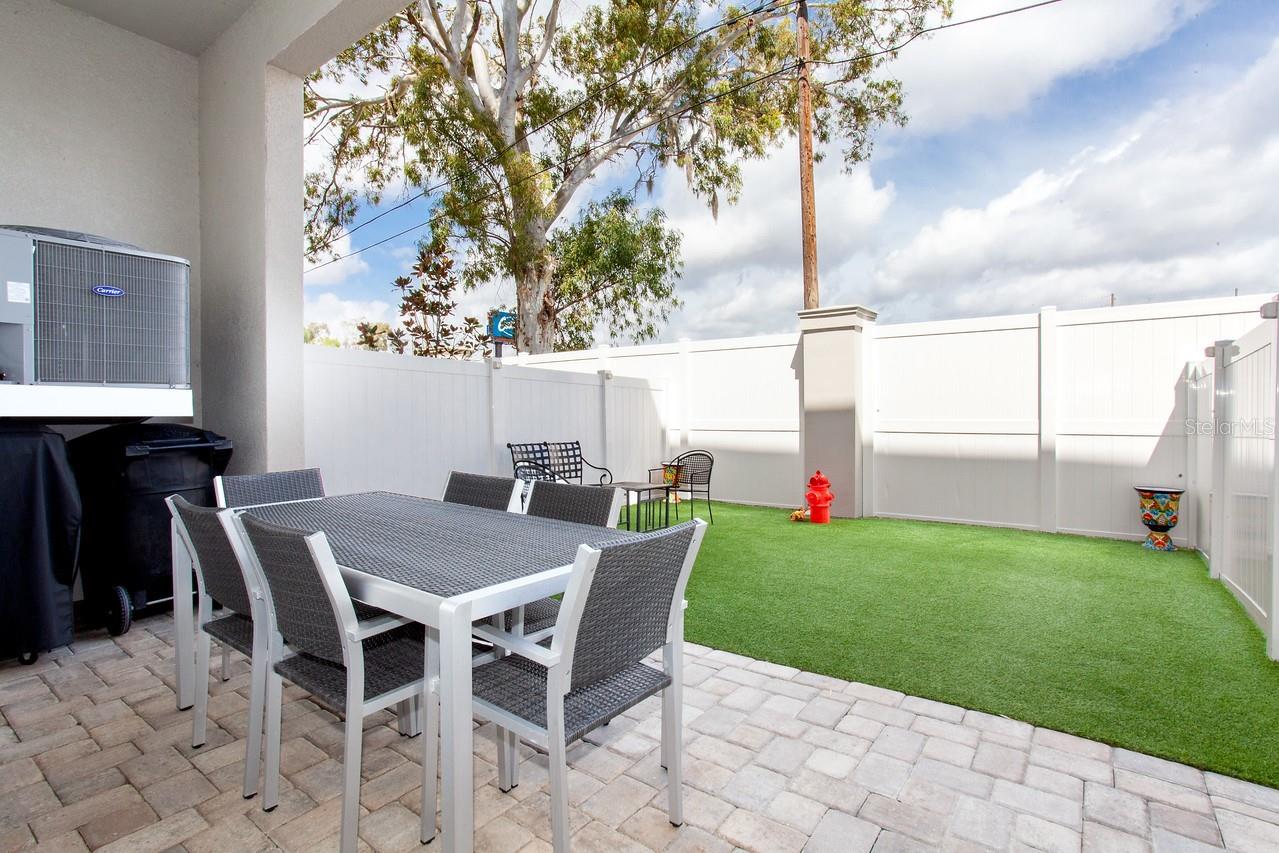 RIVIERA TWNHMS - Residential Lease