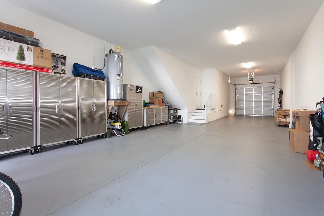 RIVIERA TWNHMS - Residential Lease