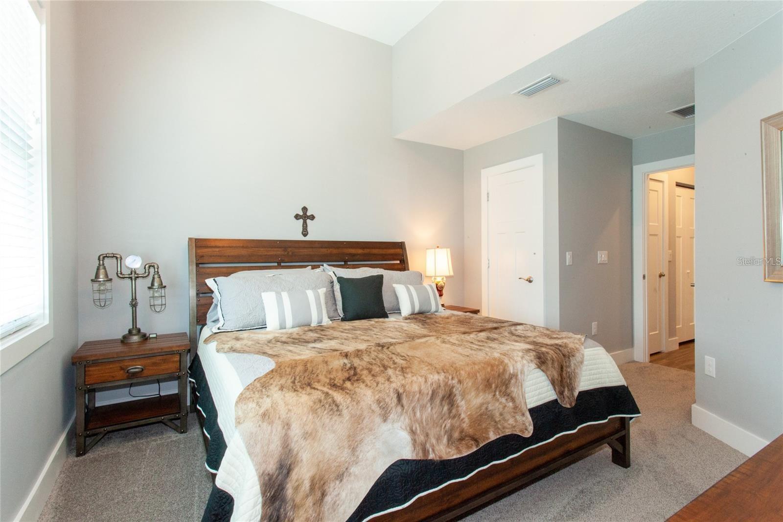 RIVIERA TWNHMS - Residential Lease